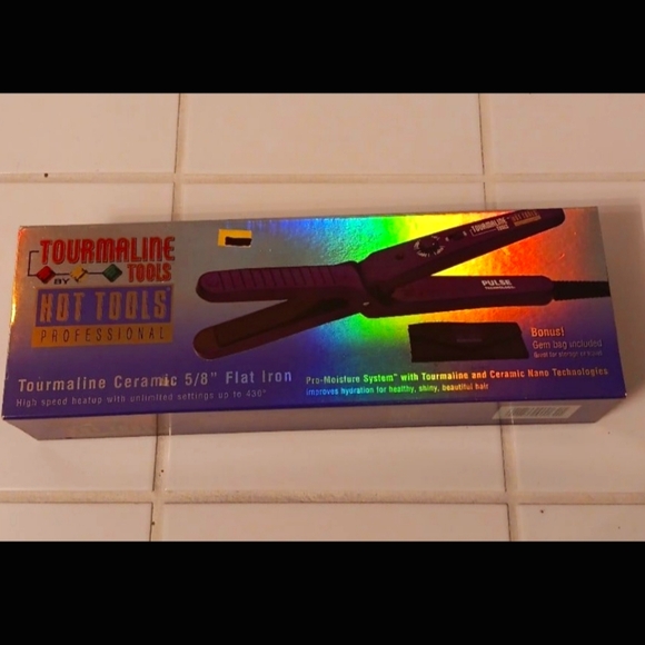 Tourmaline Tools Hot Tools Professional Tourmaline Ceramic 5/8" Flat Iron NIB - Picture 1 of 4